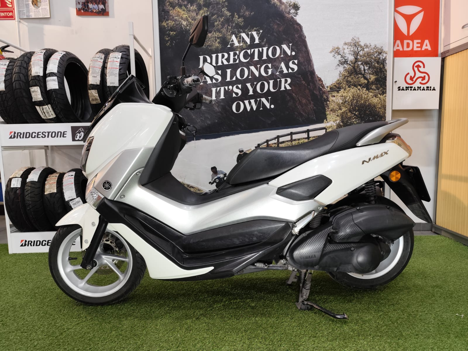 Moto-Ocasion-Yamaha-NMAX-125-Madrid-Santamaria-motor-2